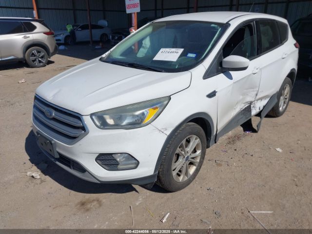 1FMCU0GD5HUC37979 Ford ESCAPE SE