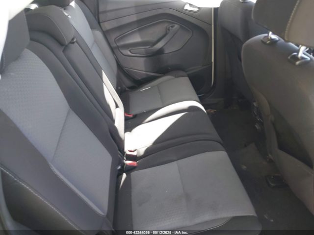 1FMCU0GD5HUC37979 Ford ESCAPE SE
