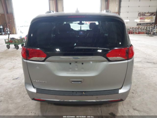 2C4RC1BGXHR795722 Chrysler Pacifica Touring-l