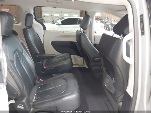 2C4RC1BGXHR795722 Chrysler Pacifica Touring-l