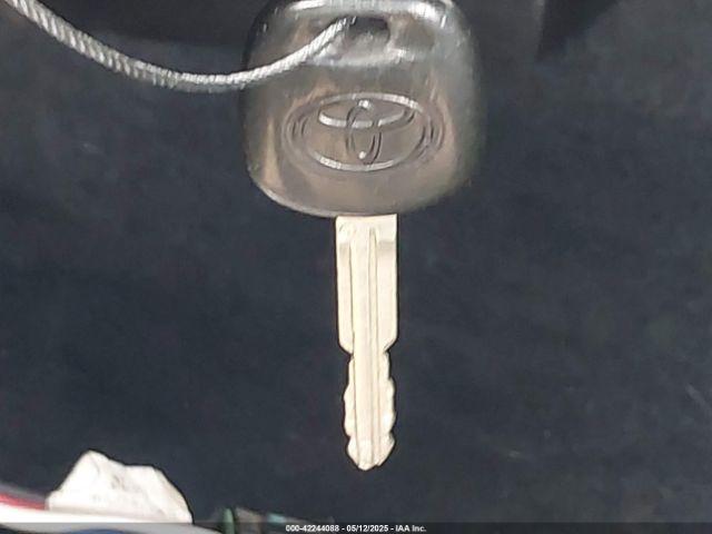 5TFRM5F11EX076205 Toyota Tundra Sr 4.6l V8