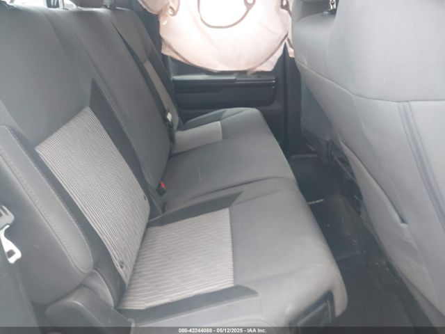 5TFRM5F11EX076205 Toyota Tundra Sr 4.6l V8