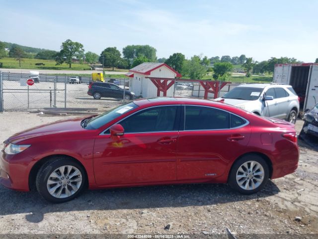 JTHBW1GG8E2042653 Lexus ES 300H