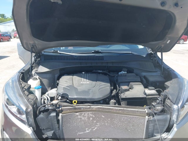 5XYPKDA56HG242677 KIA Sorento 3.3l Sx