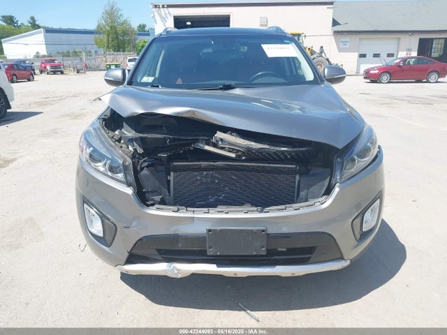 5XYPKDA56HG242677 KIA Sorento 3.3l Sx