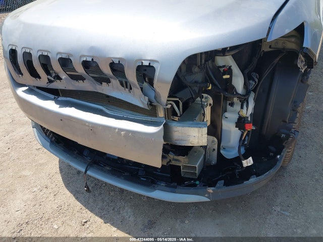 1C4PJMDX1KD412448 Jeep Cherokee Limited 4x4