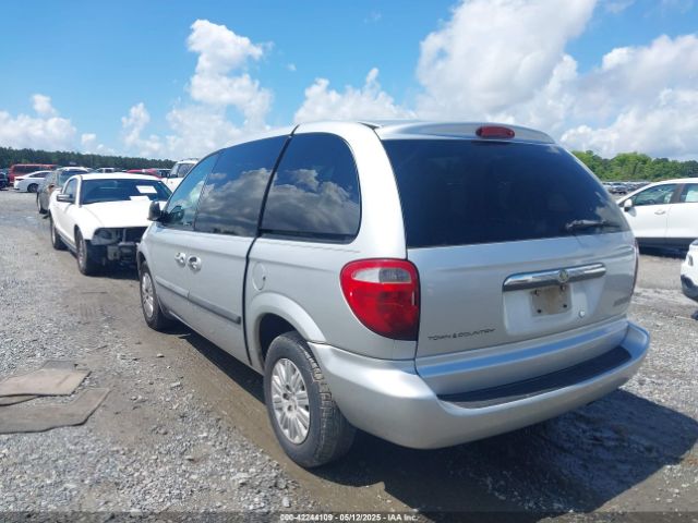 2007 CHRYSLER TOWN & COUNTRY 1A4GJ45R17B188935 Photo 2