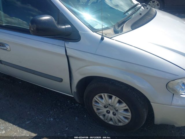 2007 CHRYSLER TOWN & COUNTRY 1A4GJ45R17B188935 Photo 5