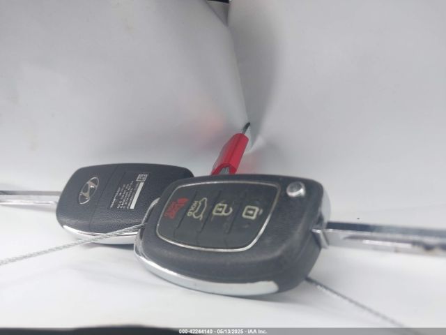 5XYZUDLB9EG224174 Hyundai Santa Fe Sport 2.4l