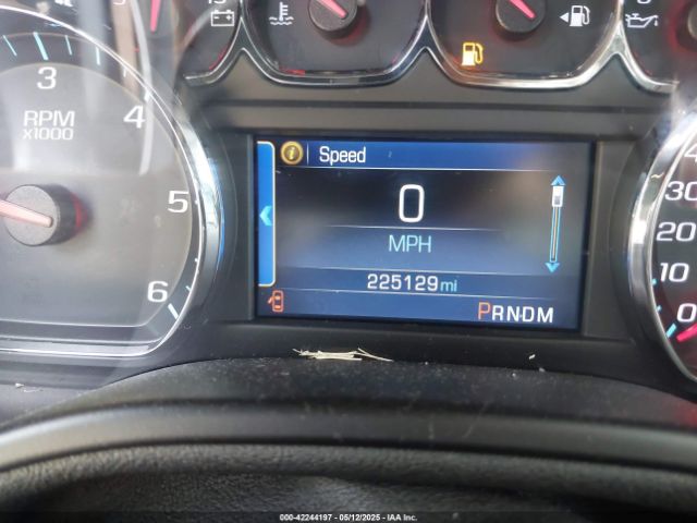 1GNSKKKC0FR262005 Chevrolet Suburban 1500 Ltz