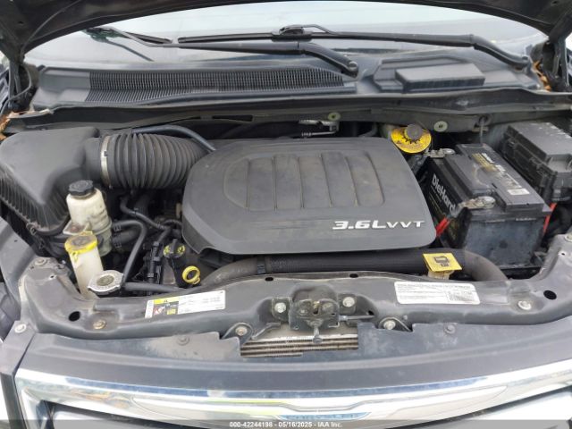 2C4RC1CG2FR513696 Chrysler Town & Country Touring-l