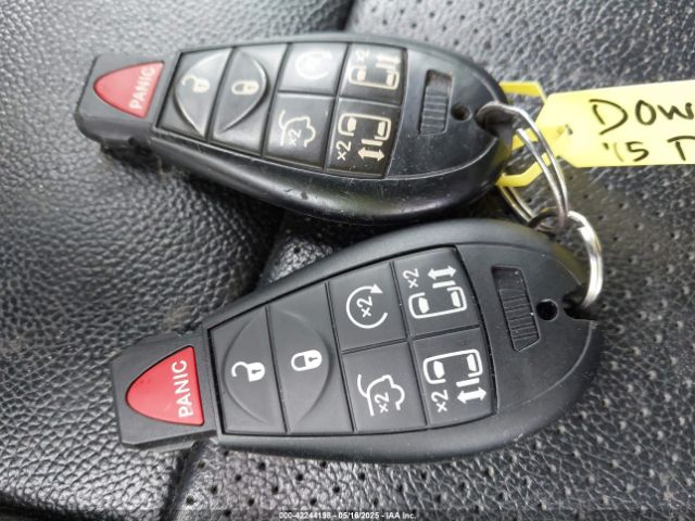 2C4RC1CG2FR513696 Chrysler Town & Country Touring-l