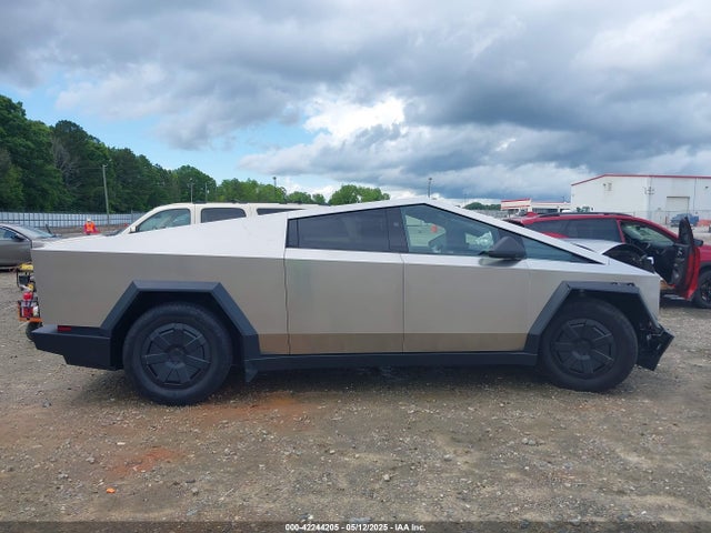 Tesla Cybertruck All-wheel Drive 2024 7G2CEHED5RA039734 Image 14