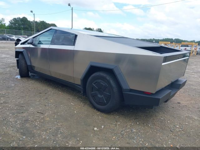 2024 TESLA CYBERTRUCK 7G2CEHED5RA039734 Photo 2
