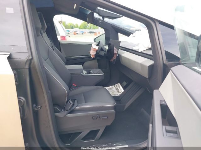 2024 TESLA CYBERTRUCK 7G2CEHED5RA039734 Photo 4
