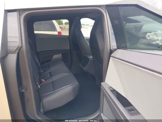 2024 TESLA CYBERTRUCK 7G2CEHED5RA039734 Photo 7