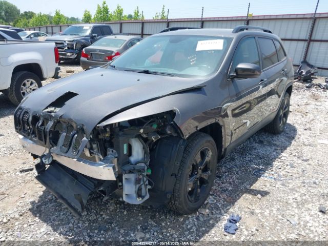 1C4PJMCB8JD568944 Jeep Cherokee Latitude 4x4