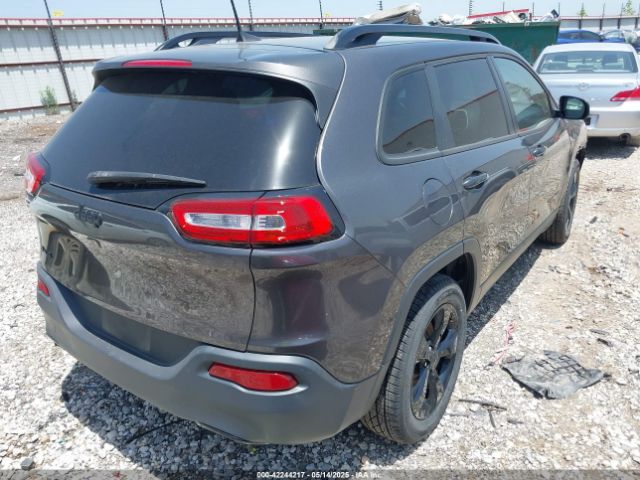 1C4PJMCB8JD568944 Jeep Cherokee Latitude 4x4