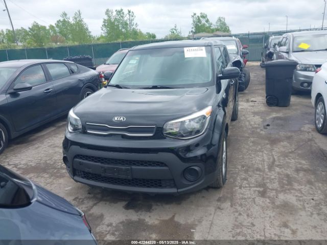KNDJN2A25J7581425 KIA Soul