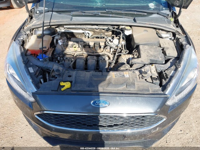 1FADP3K29JL250694 Ford FOCUS SE