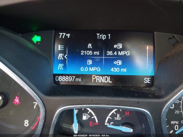 1FADP3K29JL250694 Ford FOCUS SE