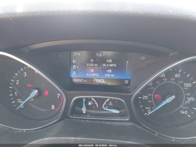 1FADP3K29JL250694 Ford FOCUS SE