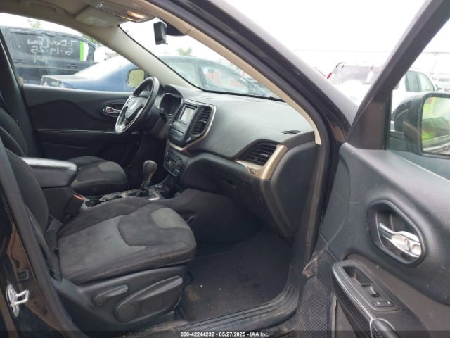 1C4PJMCB6EW273352 Jeep Cherokee Latitude