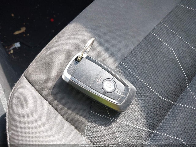 MAJ6P1ULXJC239268 Ford 2018