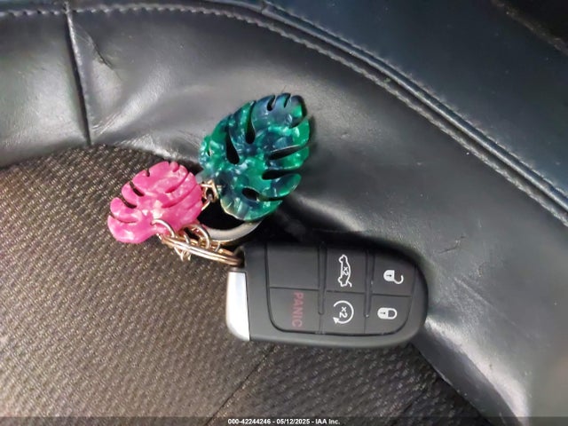 1C3CCCBB2FN598693 Chrysler 200 S