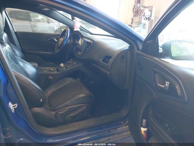 1C3CCCBB2FN598693 Chrysler 200 S