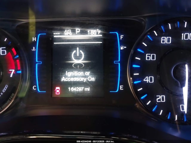 1C3CCCBB2FN598693 Chrysler 200 S