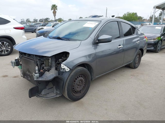 3N1CN7AP1JL813762 Nissan Versa 1.6 Sv