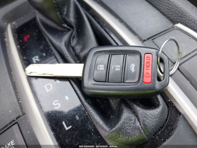 19XFC2F53HE204374 Honda Civic Lx