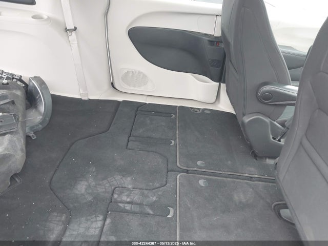 Chrysler 2023 2023 2C4RC1CGXPR564591 Image 8