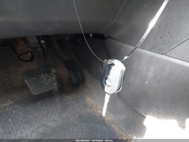 3FADP4EJ7GM205009 Ford FIESTA SE