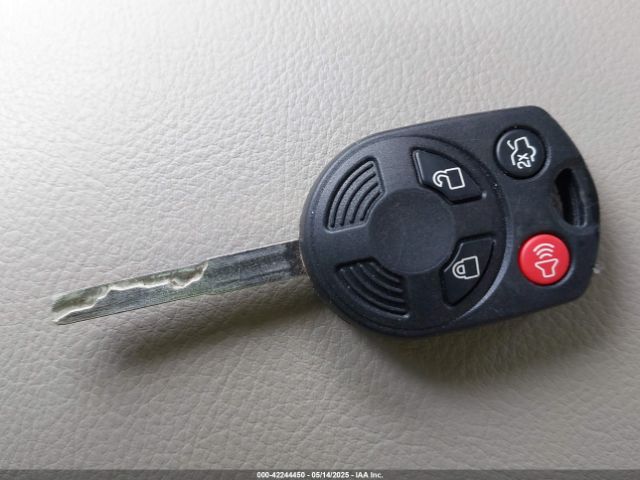 1FADP3K28FL384913 Ford FOCUS SE