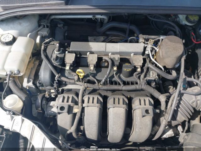 1FADP3F26FL372284 Ford FOCUS SE