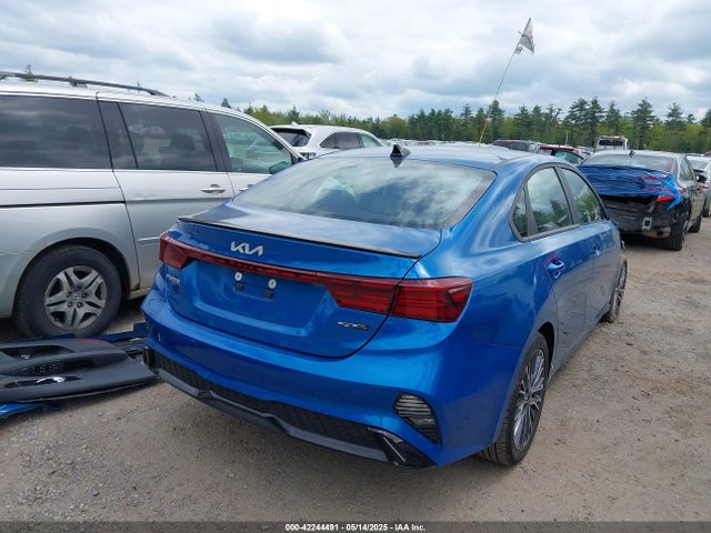 3KPF54AD1NE477930 KIA mpi nu