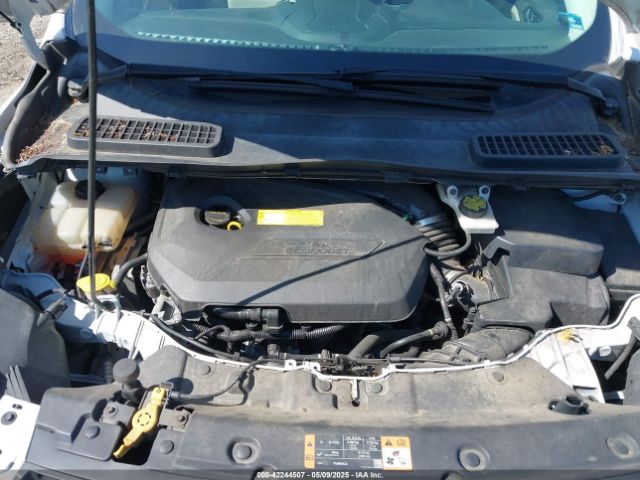1FMCU9GX9GUA76601 Ford ESCAPE SE
