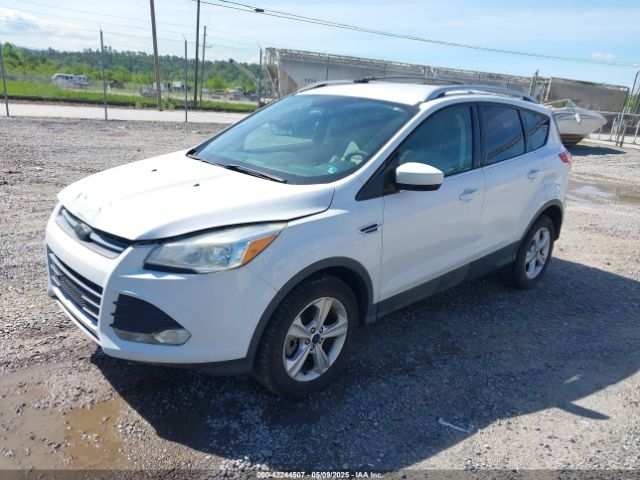 1FMCU9GX9GUA76601 Ford ESCAPE SE