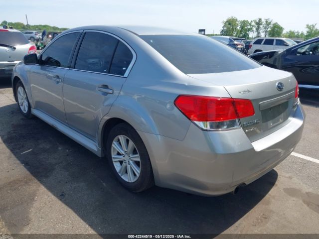 2011 SUBARU LEGACY 4S3BMBG67B3229201 Photo 2