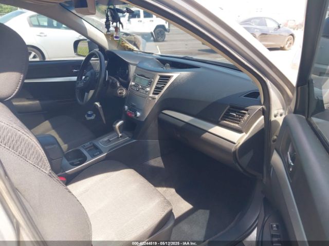 2011 SUBARU LEGACY 4S3BMBG67B3229201 Photo 4
