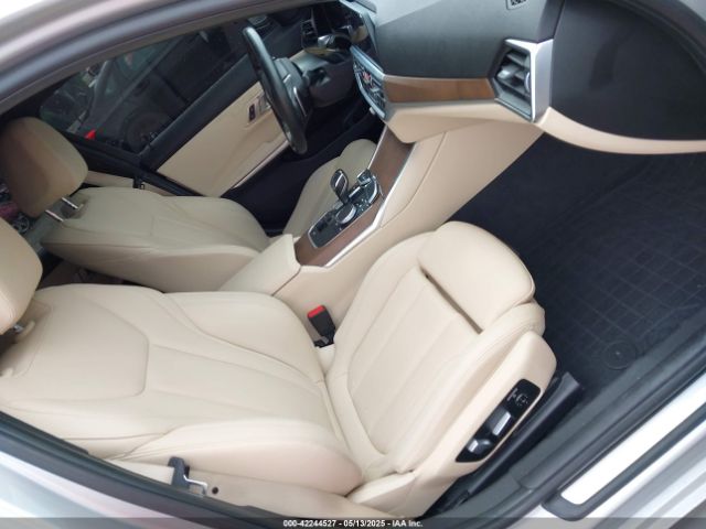 WBA5R1C54KAK10233 BMW 330I
