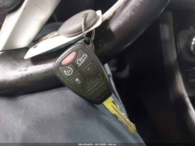 2013 CHRYSLER 200 1C3CCBBB3DN539112 Photo 10
