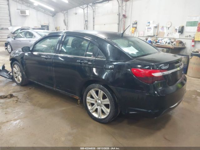 2013 CHRYSLER 200 1C3CCBBB3DN539112 Photo 2