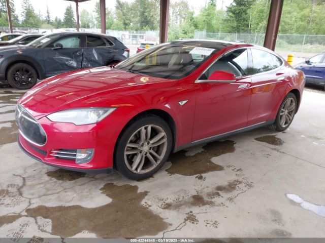 2013 TESLA MODEL S 5YJSA1CN7DFP26996 Photo 1
