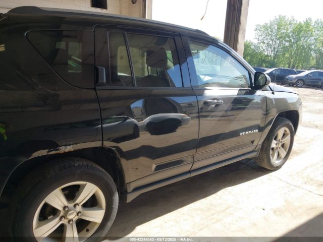 1C4NJDEB9GD662442 Jeep Compass Latitude