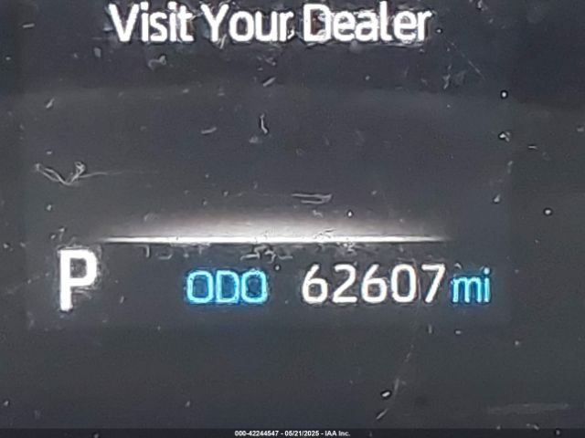 5TDKRKEC6PS157035 Toyota SIENNA LE