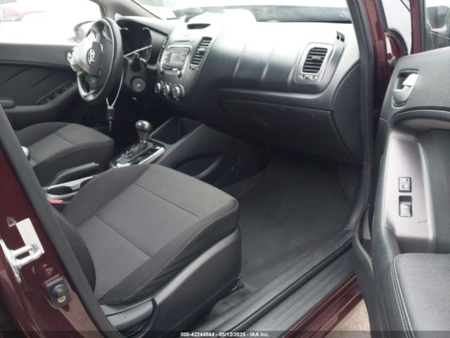 3KPFK4A73JE246153 KIA FORTE LX
