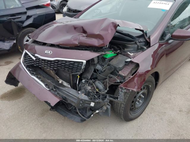 3KPFK4A73JE246153 KIA FORTE LX